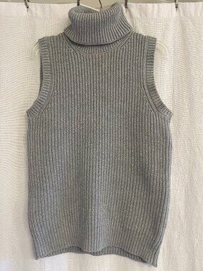 Michael Kors sleeveless turtleneck sweater, size Small